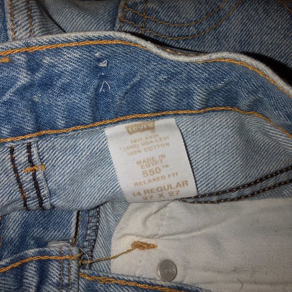 Levi's 550 Relaxed Fit Light Wash Raw Hem Jeans - Picture 5 of 8